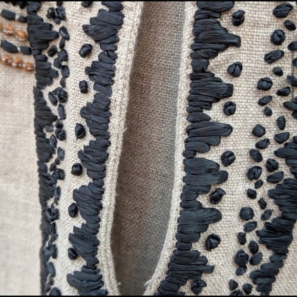 Beaded Irving & Fine 
Morocco Linen Blouse  
Size medium - NWOT - Picture 7 of 13
